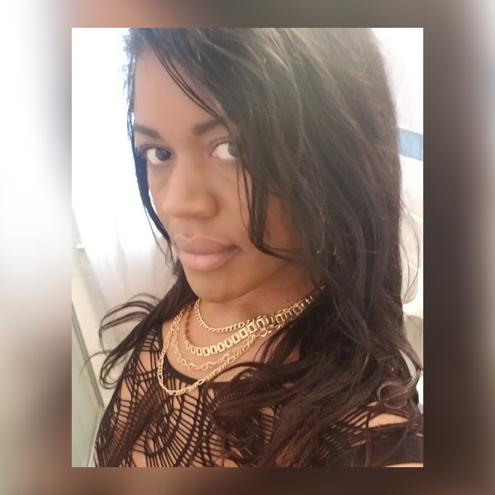 Meet your Posher, Nieshia